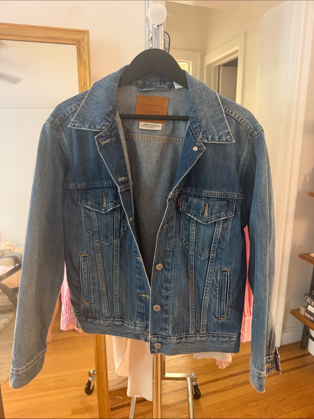 Levi's Medium Wash Blue Denim Trucker Jacket